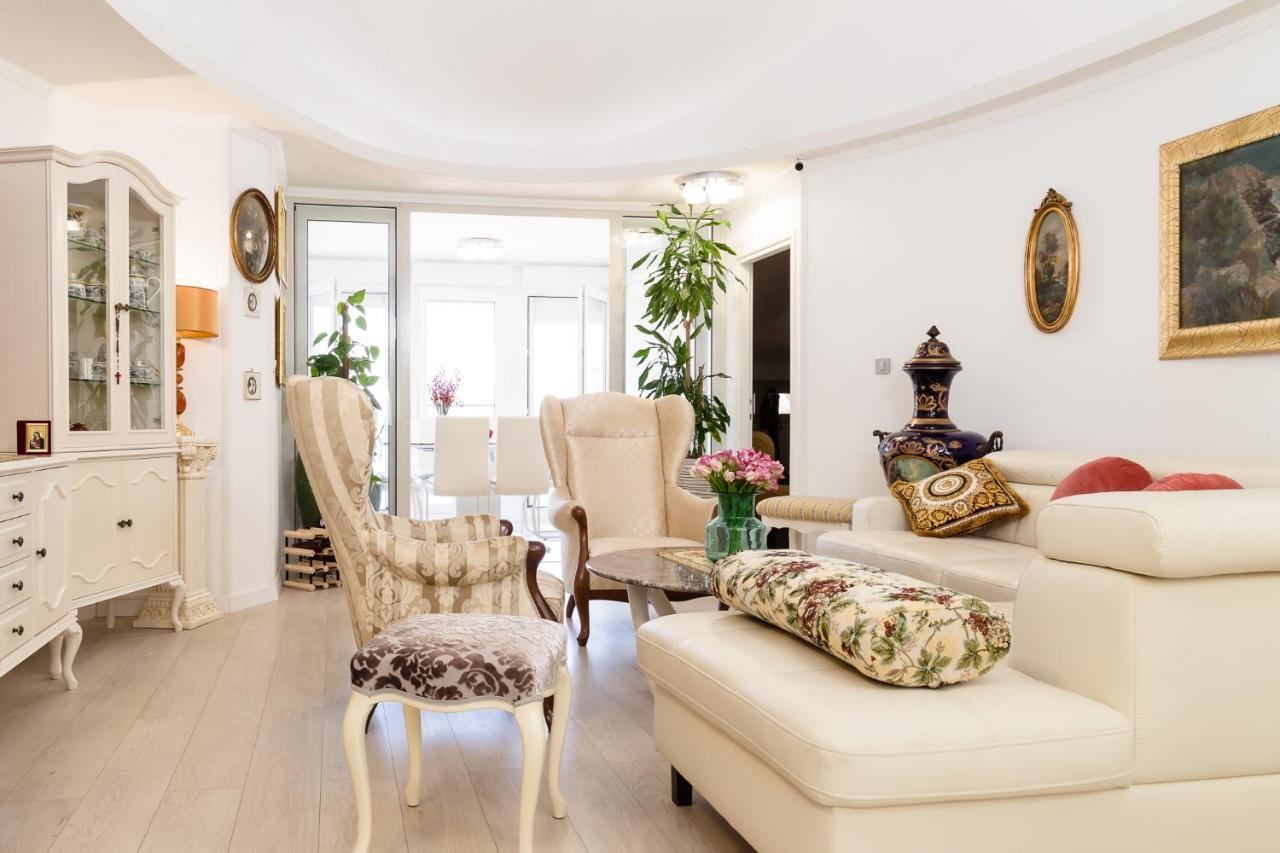 Luxury Apartment Sara Umag Buitenkant foto