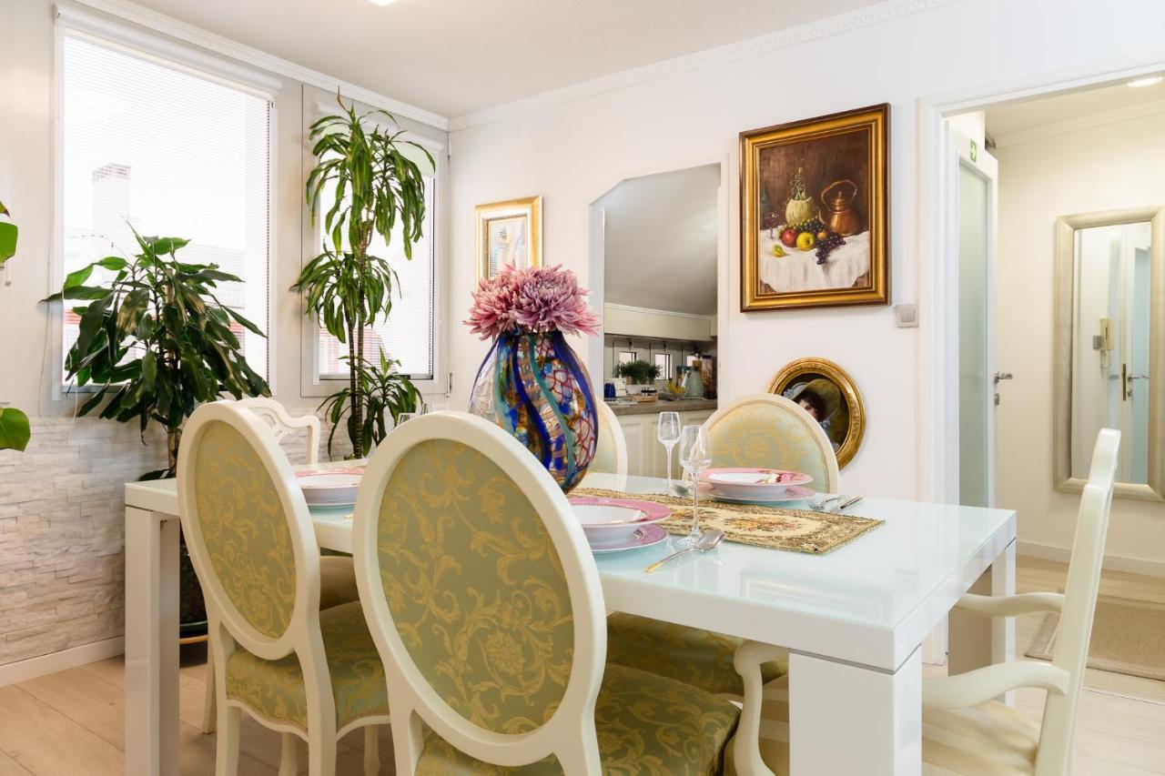 Luxury Apartment Sara Umag Buitenkant foto
