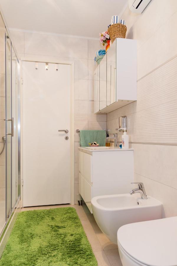 Luxury Apartment Sara Umag Buitenkant foto